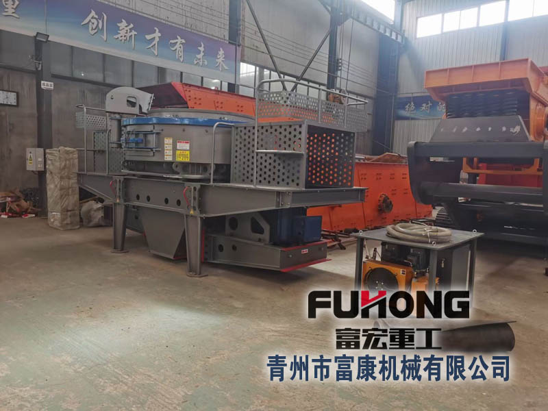 沖擊式破碎機(jī)單機(jī)有固定機(jī)型也有移動(dòng)機(jī)型，用戶(hù)可根據(jù)實(shí)際情況進(jìn)行選配
